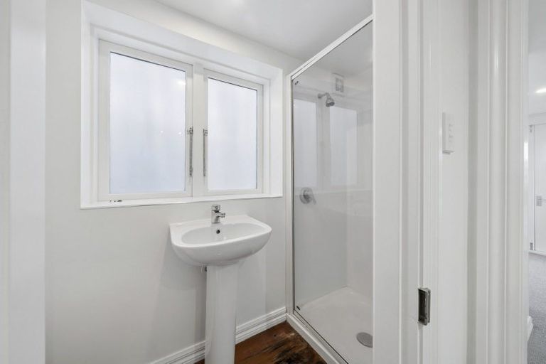 Photo of property in 17 Stafford Street, Mount Victoria, Wellington, 6011