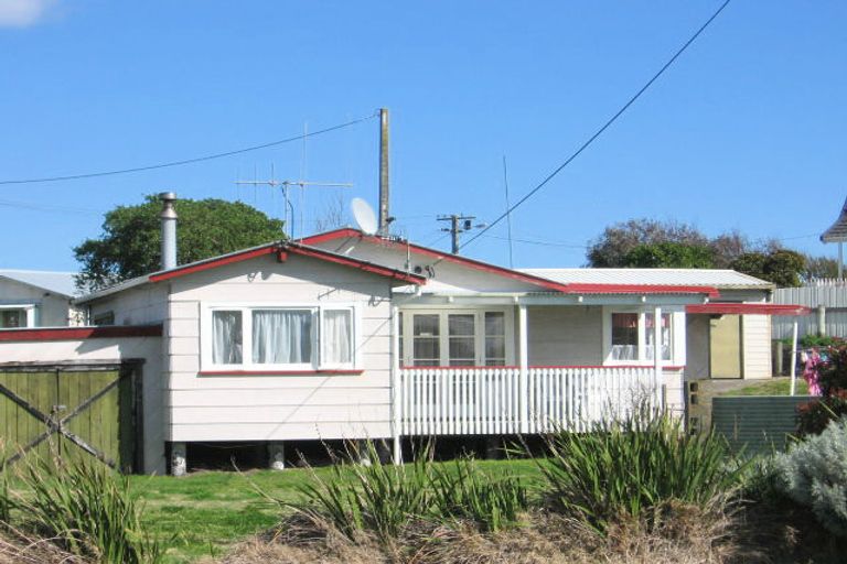 Photo of property in 66 Seabury Avenue, Foxton Beach, Foxton, 4815