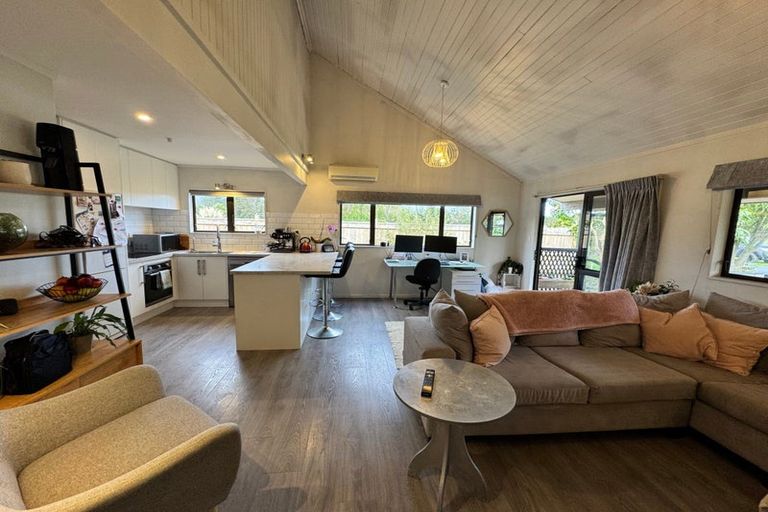 Photo of property in 60a Rata Road, Raumati Beach, Paraparaumu, 5032