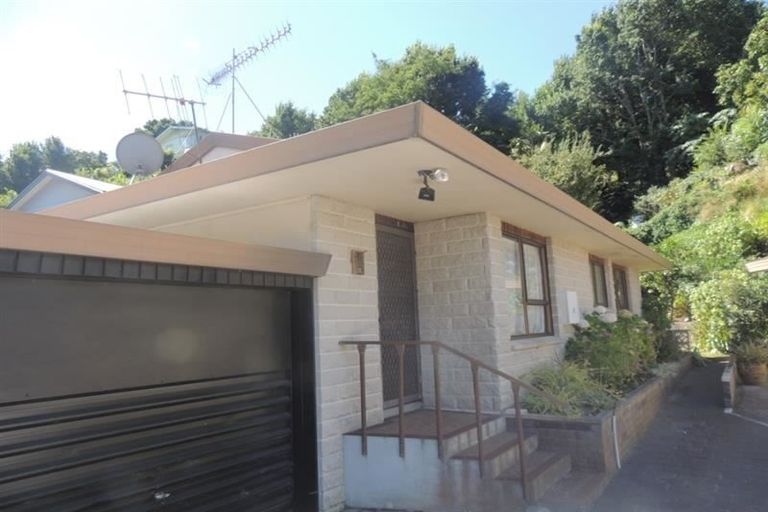 Photo of property in 2/31 Shakespeare Road, Bluff Hill, Napier, 4110