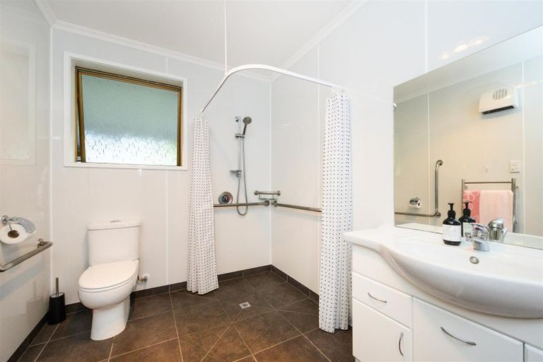 Photo of property in 6 Flower Street, Bulls, 4818