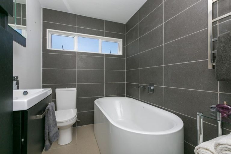 Photo of property in 5/1 Richmond Street, Fitzroy, New Plymouth, 4312