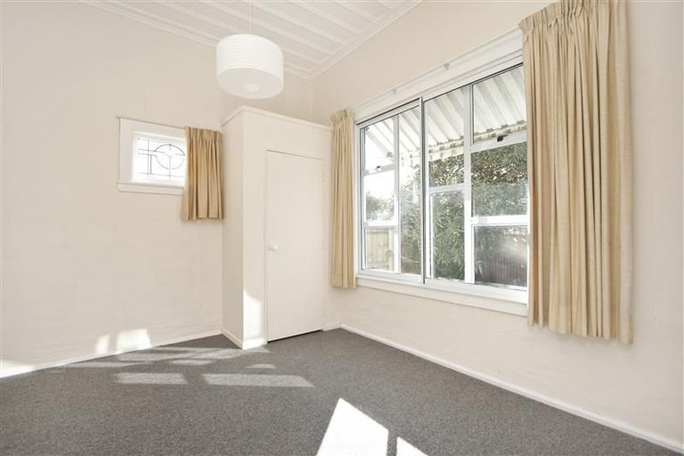 Photo of property in 114 Albert Street, Terrace End, Palmerston North, 4410