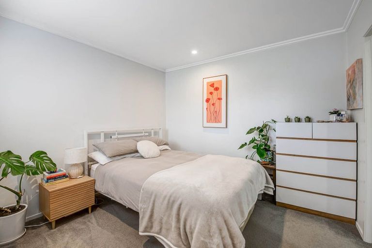 Photo of property in 51 Balboa Drive, Matakatia, Whangaparaoa, 0930