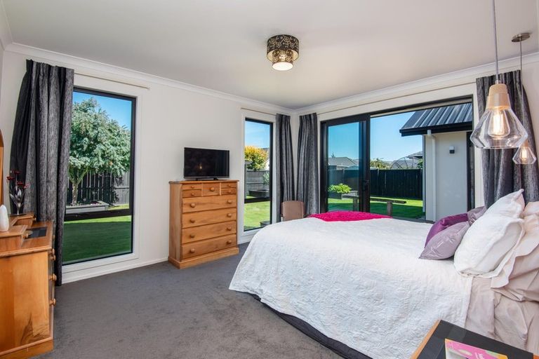 Photo of property in 5 Smiley Place, Mosgiel, 9024