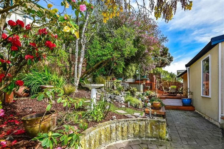 Photo of property in 220b Mount Pleasant Road, Mount Pleasant, Christchurch, 8081