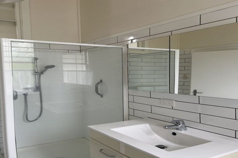 Photo of property in 36 The Parade, Island Bay, Wellington, 6023