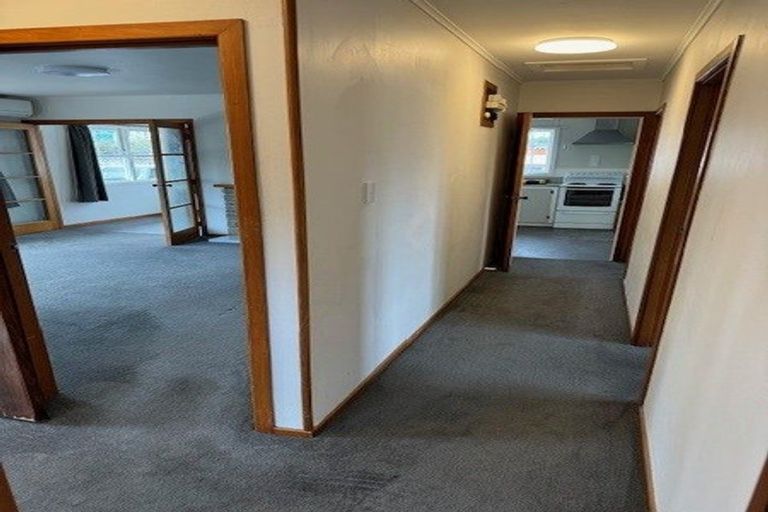 Photo of property in 3/20 Ocean View Road, Northcote, Auckland, 0627