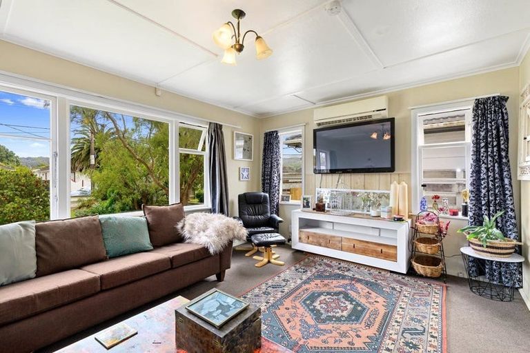 Photo of property in 114 Moohan Street, Wainuiomata, Lower Hutt, 5014