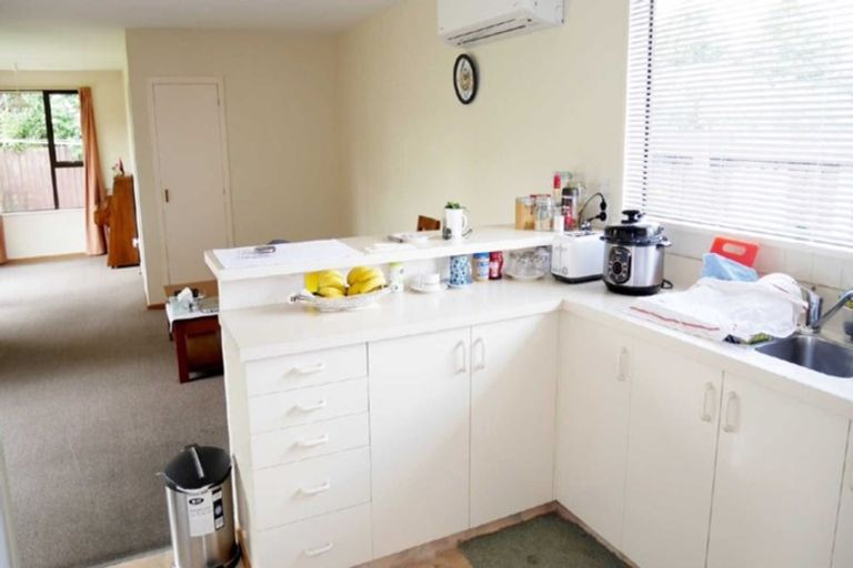 Photo of property in 8 Algie Place, Avonhead, Christchurch, 8042