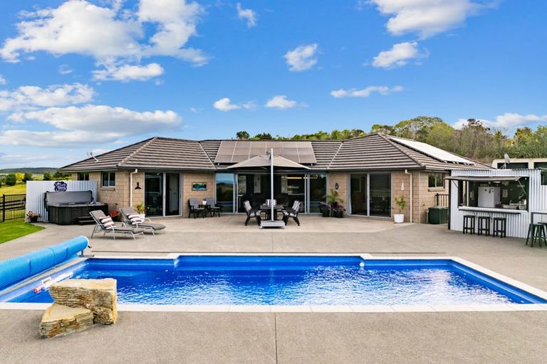 Photo of property in 231 Brooks Road, Waipu, 0582