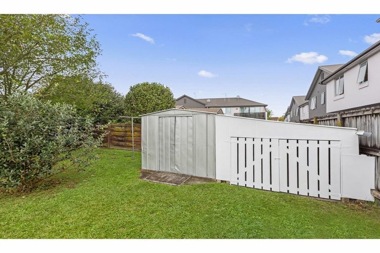 Photo of property in 2 Page Place, Hamilton East, Hamilton, 3216