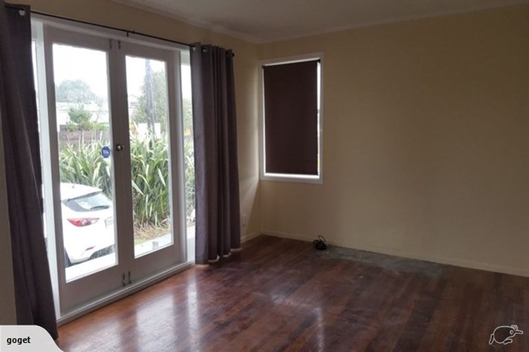 Photo of property in 56 Puriri Road, Manurewa, Auckland, 2102