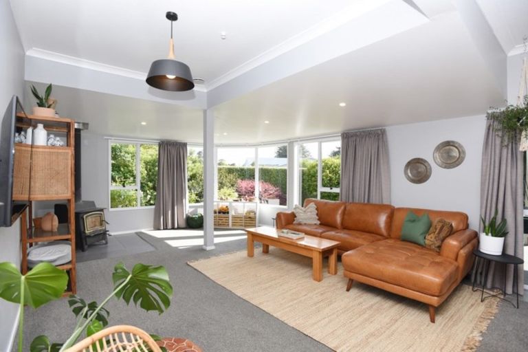 Photo of property in 431 Great North Road, Winton, 9720