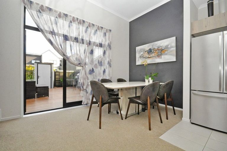 Photo of property in 119 Hobsonville Point Road, Hobsonville, Auckland, 0616