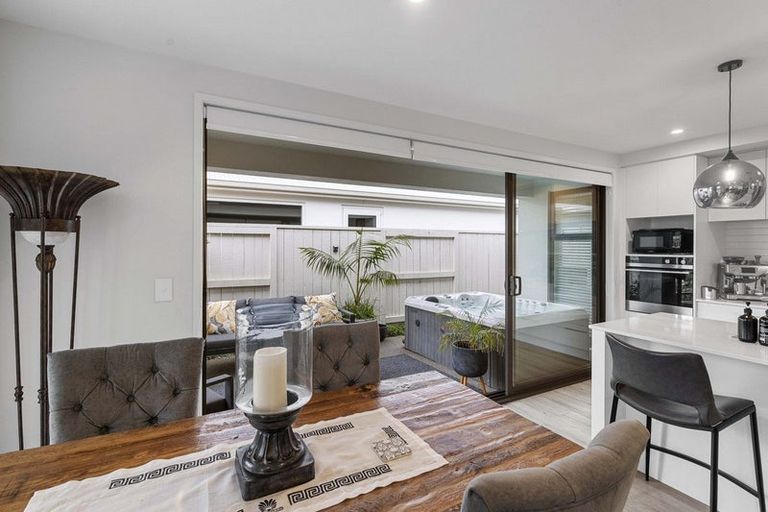 Photo of property in 43a Saint Pauls Drive, Brookfield, Tauranga, 3110