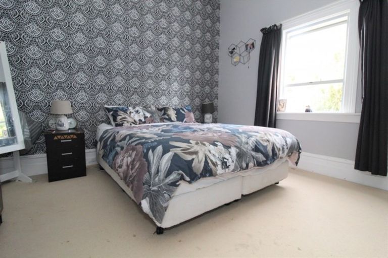 Photo of property in 1 Point Bush Road, Waimate, 7924