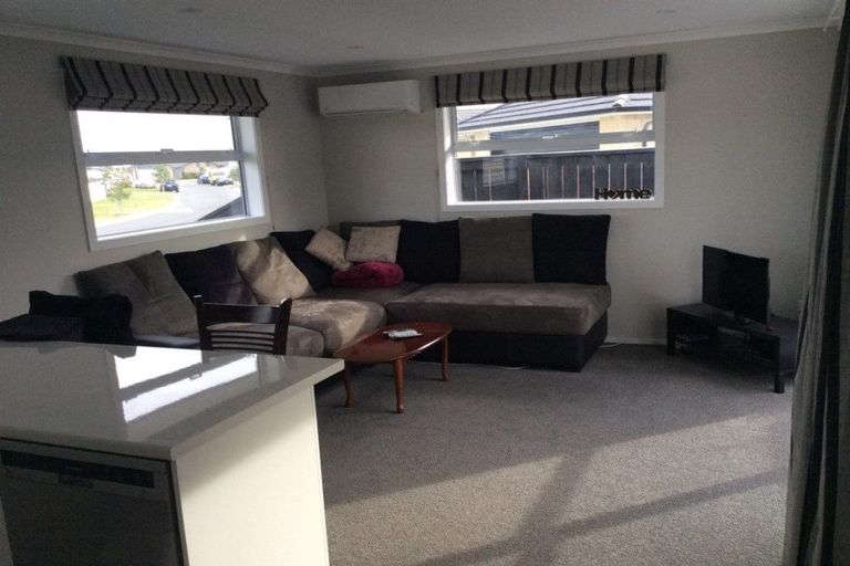 Photo of property in 4 Cupples Street, Papamoa Beach, Papamoa, 3118