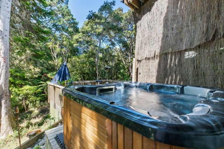 Photo of property in 2/72 Spinella Drive, Bayview, Auckland, 0629