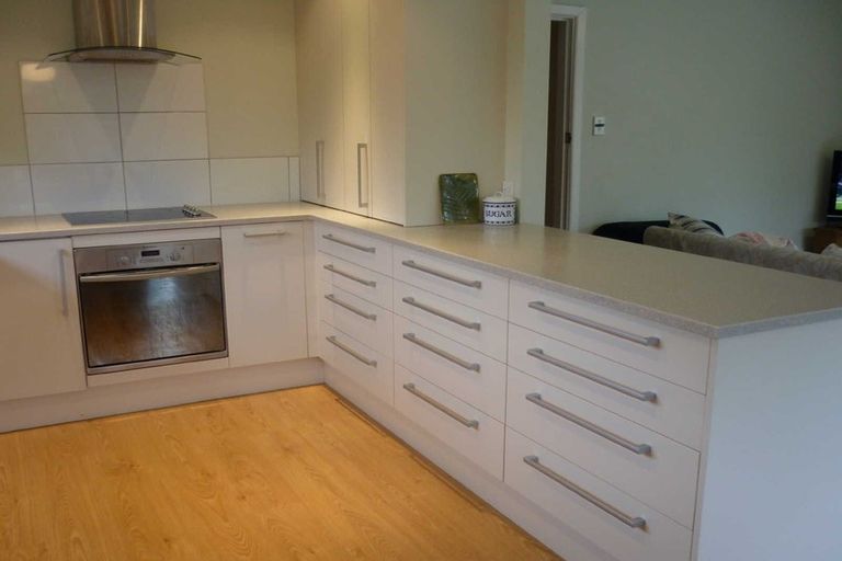 Photo of property in 73b Eastern Terrace, Beckenham, Christchurch, 8023