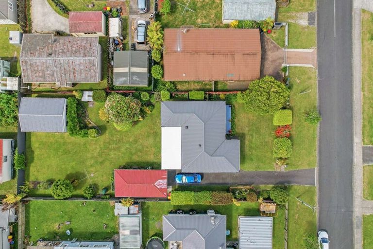Photo of property in 1 Island View Road, Western Heights, Rotorua, 3015