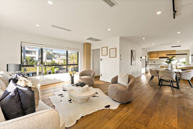 Photo of property in 1a Morrow Avenue, Bucklands Beach, Auckland, 2012