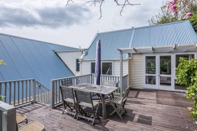 Photo of property in 385a Karori Road, Karori, Wellington, 6012