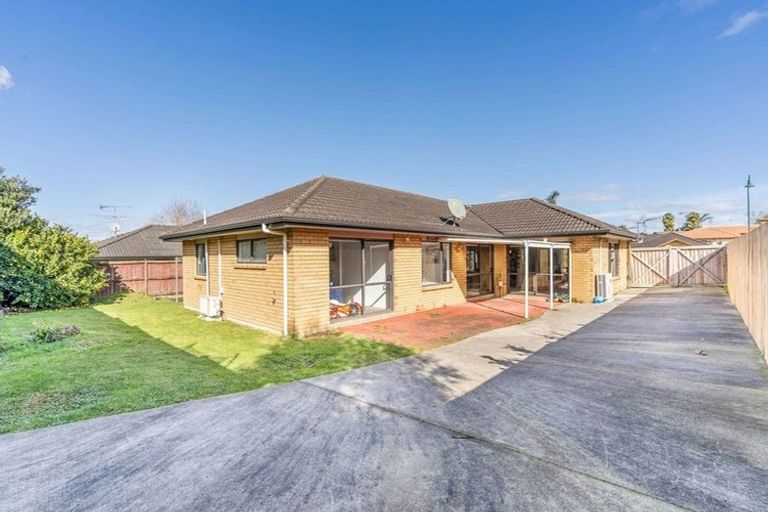 Photo of property in 57 Magic Way, Randwick Park, Auckland, 2105