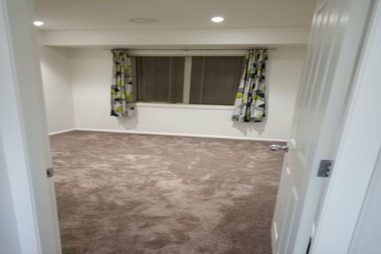 Photo of property in 4 Comber Place, Johnsonville, Wellington, 6037