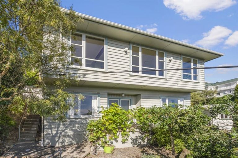 Photo of property in 80 Totara Road, Miramar, Wellington, 6022