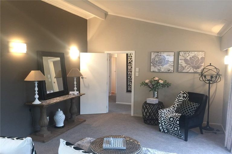 Photo of property in 37 Mountbatten Avenue, Hillcrest, Auckland, 0627