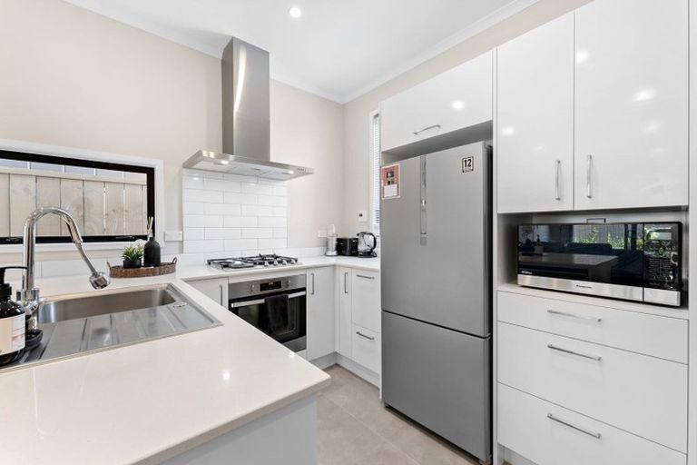 Photo of property in 4 Awamarino Way, Westgate, Auckland, 0614