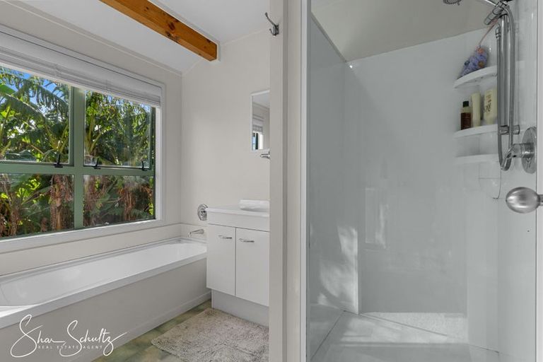 Photo of property in 7 Te Opi Road East, Whakapirau, Maungaturoto, 0583