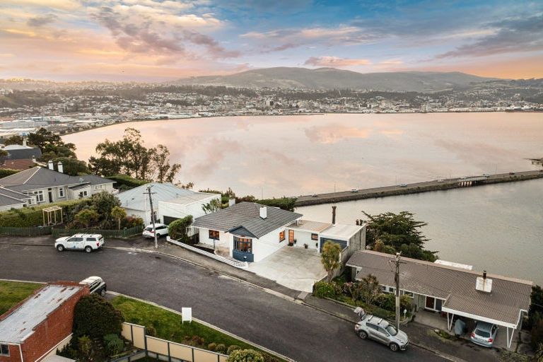 Photo of property in 93 Moana Crescent, Musselburgh, Dunedin, 9013