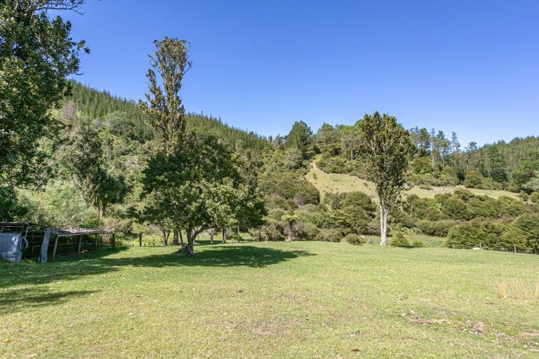 Photo of property in 896a Hikuai Settlement Road, Pauanui, Hikuai, 3579