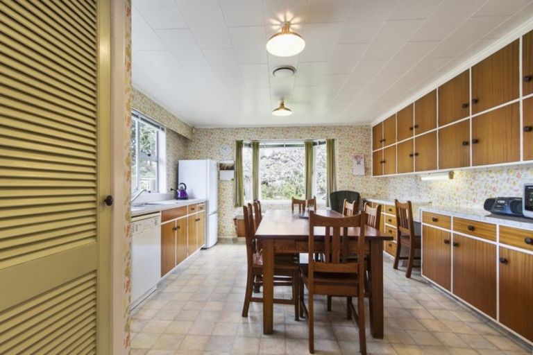 Photo of property in 57 Cambridge Terrace, Waiwhetu, Lower Hutt, 5011
