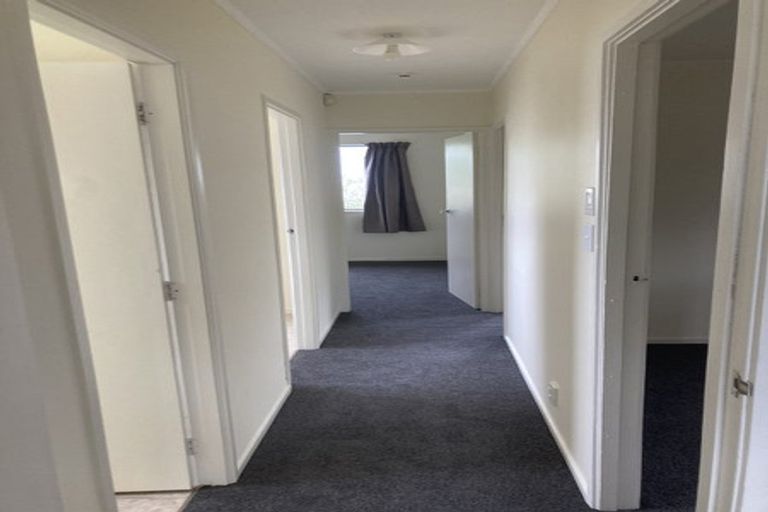 Photo of property in 2/67 Sunvue Road, Glen Eden, Auckland, 0602