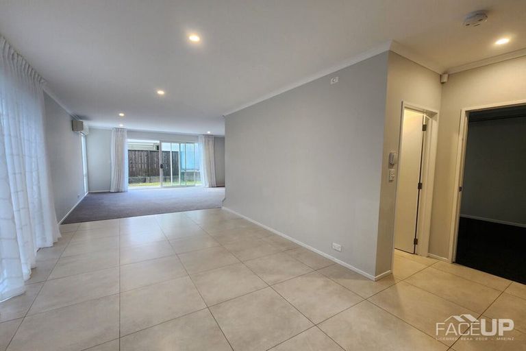 Photo of property in 32 Eyton Kay Road, Hobsonville, Auckland, 0616