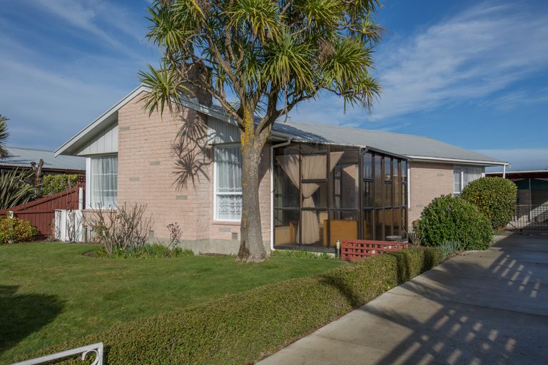 Photo of property in 23 Monowai Crescent, North New Brighton, Christchurch, 8083