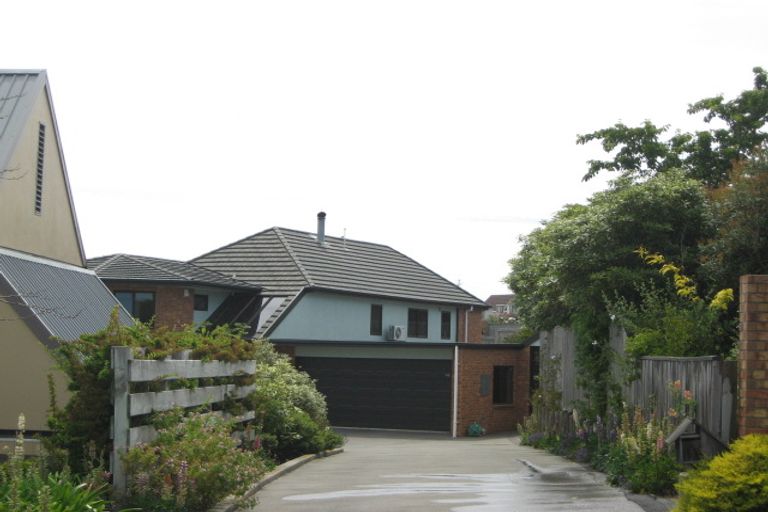 Photo of property in 11 Blencathra Place, Westmorland, Christchurch, 8025