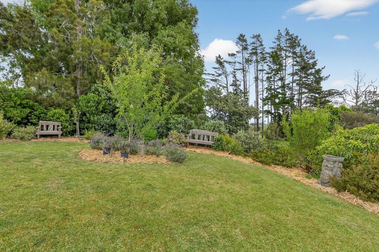 Photo of property in 1893 Paparoa Valley Road, Paparoa, 0571