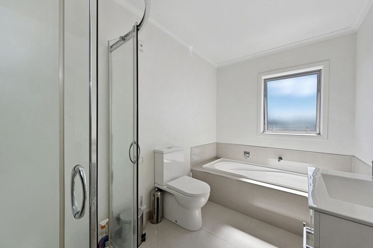 Photo of property in 2/7 Vialou Street, Hamilton Central, Hamilton, 3204