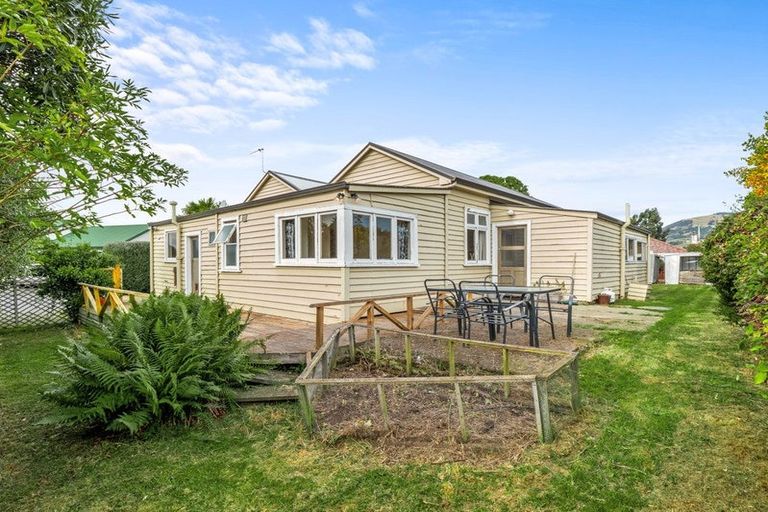 Photo of property in 5 Carlyle Road, Mosgiel, 9024