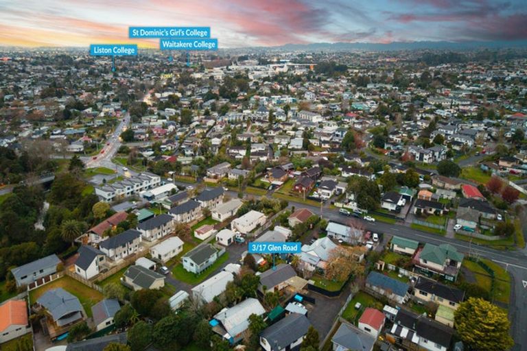 Photo of property in 3/17 Glen Road, Ranui, Auckland, 0612