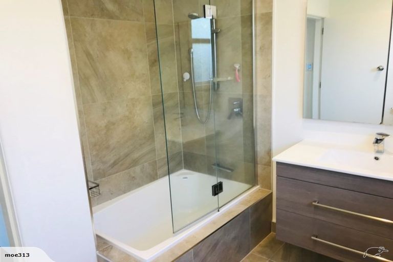 Photo of property in 160b Ridge Road, Howick, Auckland, 2014