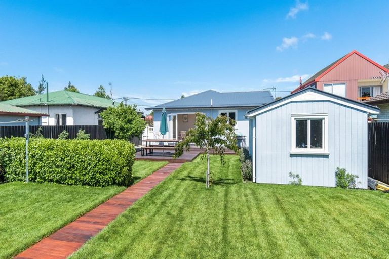 Photo of property in 34 Young Street, Somerfield, Christchurch, 8024