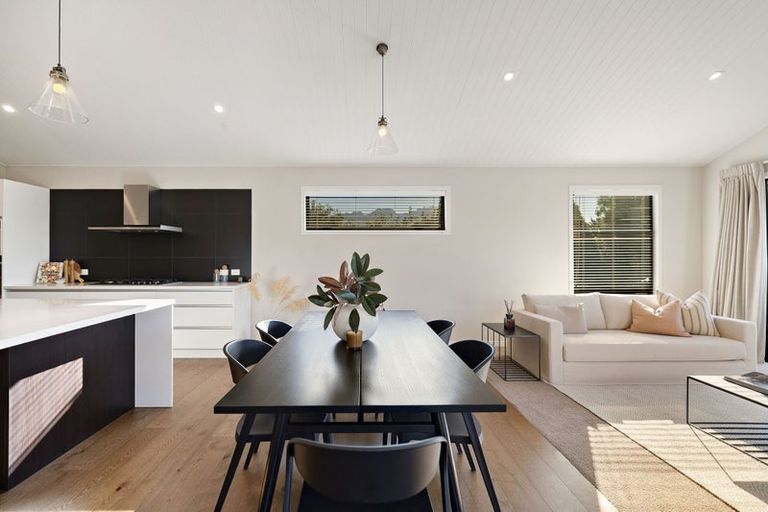 Photo of property in 10 Ellesmere Avenue, Jacks Point, Queenstown, 9371