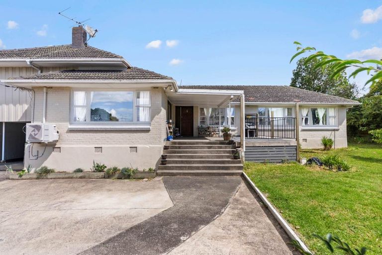 Photo of property in 2/13 Ocean View Road, Hillcrest, Auckland, 0627