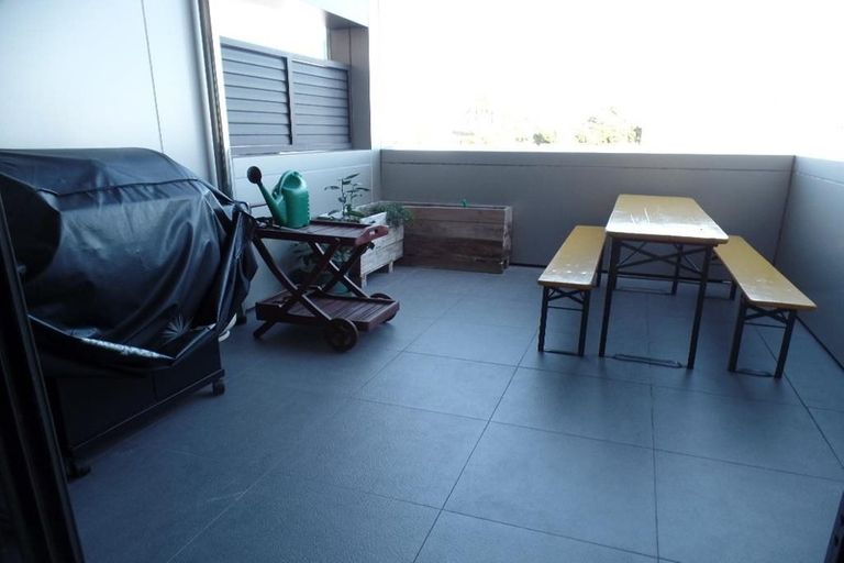 Photo of property in Paramount Apartments, 6/281 Maunganui Road, Mount Maunganui, 3116