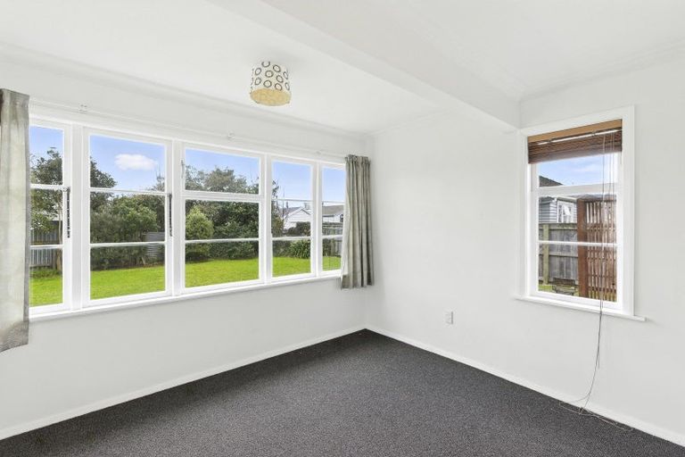 Photo of property in 33 Middlesex Street, Levin, 5510